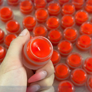 gia công son dưỡng môi